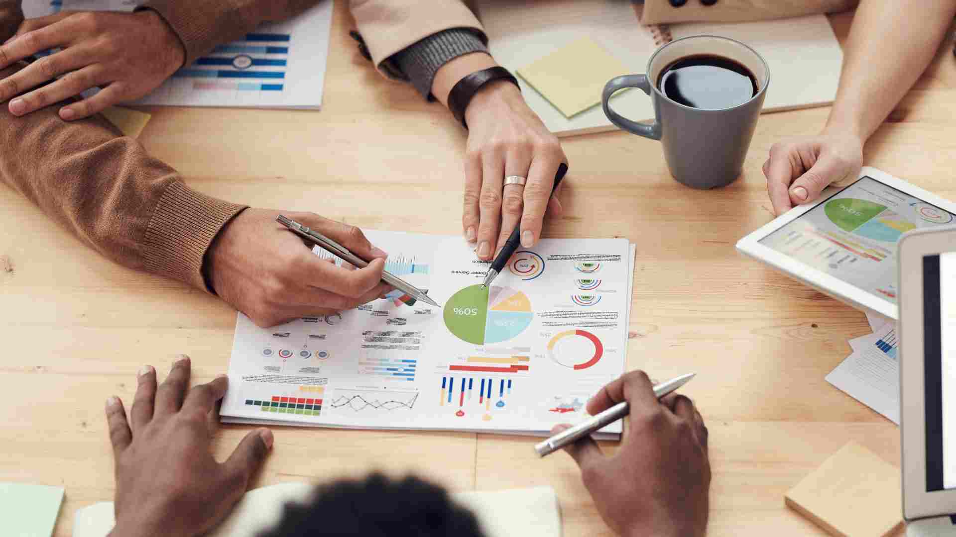 E-reputation monitoring: Analyzing your brand reputation with KPIs - Digimind Blog